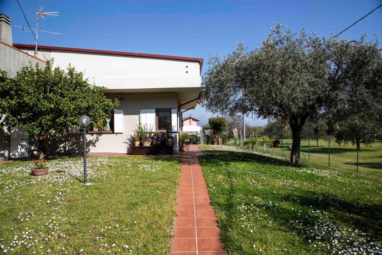 Casa Vacanze Oleandri Villa Ameglia Luaran gambar